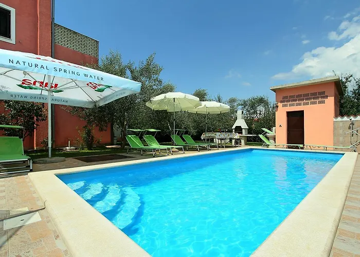 krevet i doručak Sobe Tea 4*