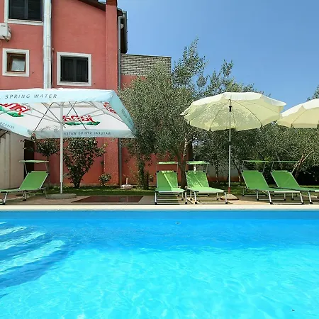 Sobe Tea 4* Buje